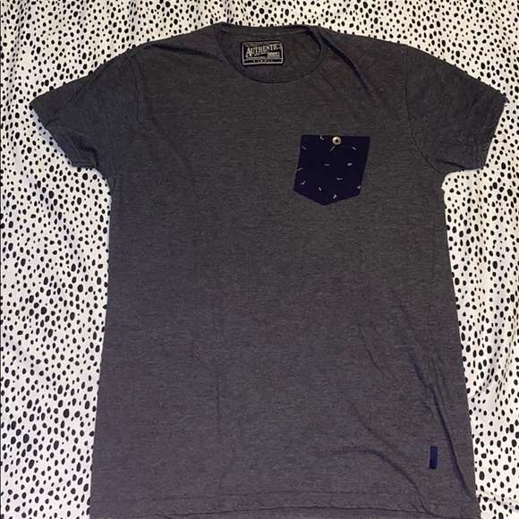 Casual tee - Picture 2 of 3